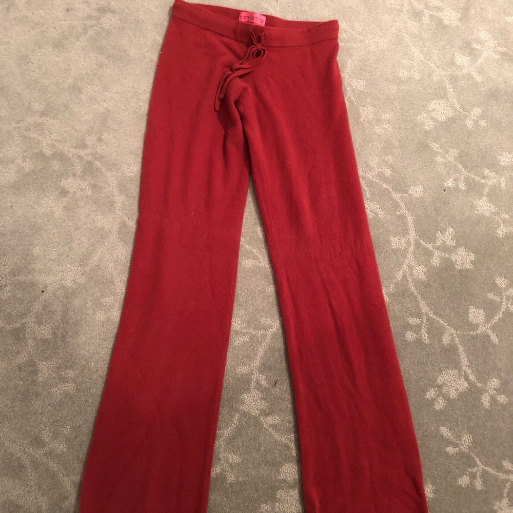 Juicy cashmere pants